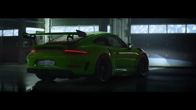 Porsche 911 GT3 RS auf einer Bergstraße – Pressefilm mit Drohnenaufnahmen